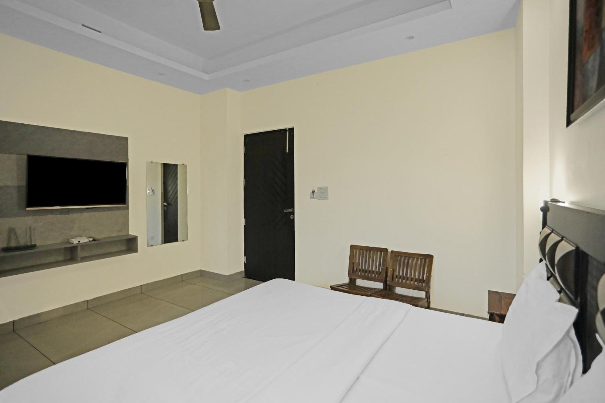 Super Hotel O Heart Beat Hotel Greater Noida Exterior foto